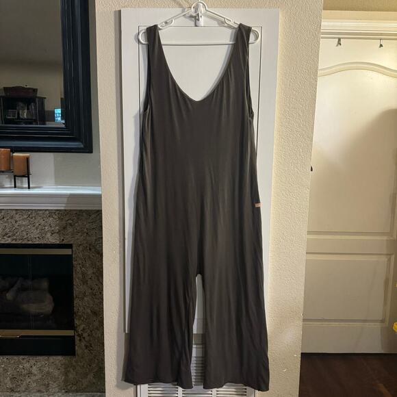 Lunya 100% Organic Pima Cotton Jumpsuit Gray Size Medium Lightweight - Picture 7 of 14